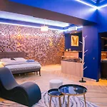 Appartement Le Voluptueux - Sauna - Jacuzzi - Centre-ville *