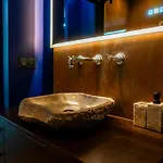 Appartement Le Voluptueux - Sauna - Jacuzzi - Centre-ville Angers