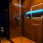 Appartement Le Voluptueux - Sauna - Jacuzzi - Centre-ville *