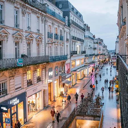Le Voluptueux - Sauna - Jacuzzi - Centre-ville Lejlighed Angers