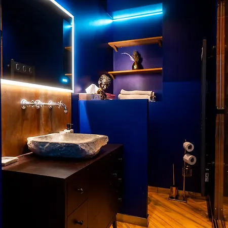 Apartament Le Voluptueux - Sauna - Jacuzzi - Centre-ville