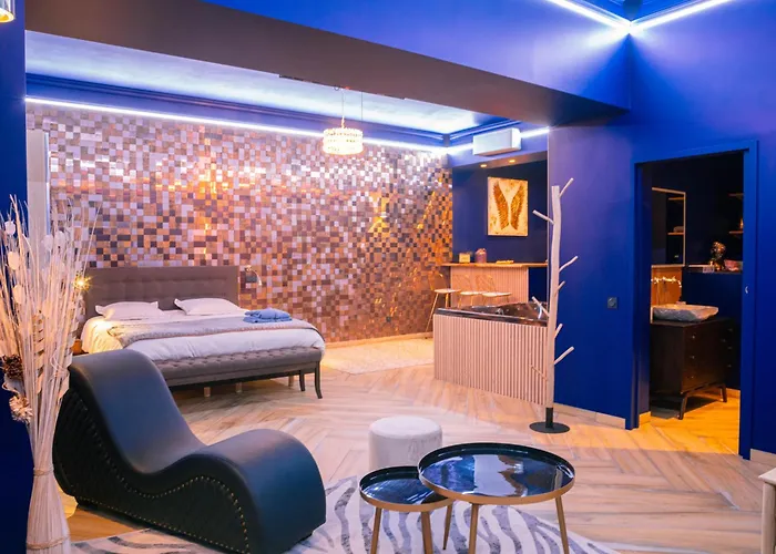 Apartmán Le Voluptueux - Sauna - Jacuzzi - Centre-ville *